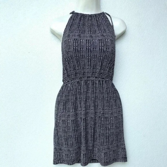 BCBGeneration Sleeveless Halter Dress Tribal Print Womens Size XS Black White - Picture 2 of 7